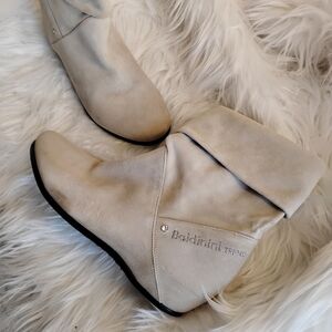 Baldinini Cream Suede Ankle Boots. Size 6.
